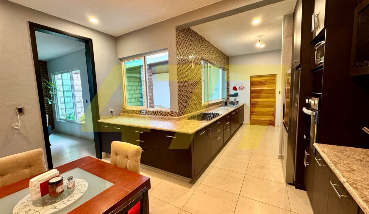 1d4df173-0d11-43f9-ae15-1698f883546e