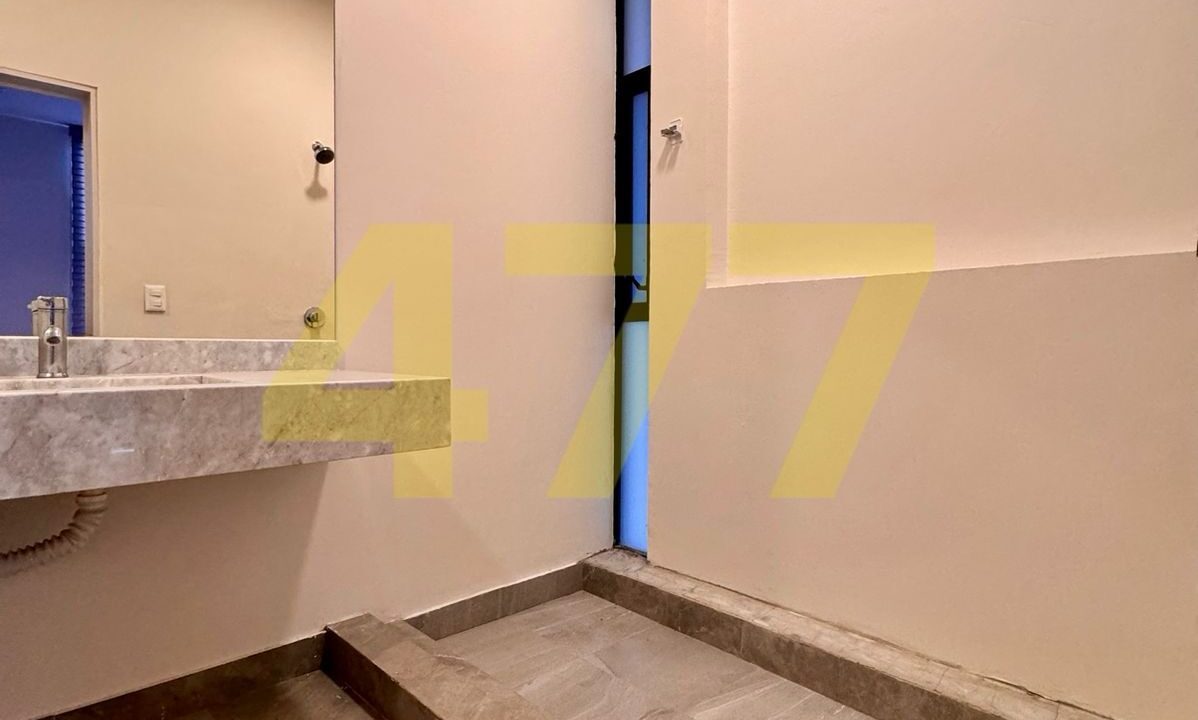 b4f567b9-e35b-4d8e-b5c9-7c155949402d