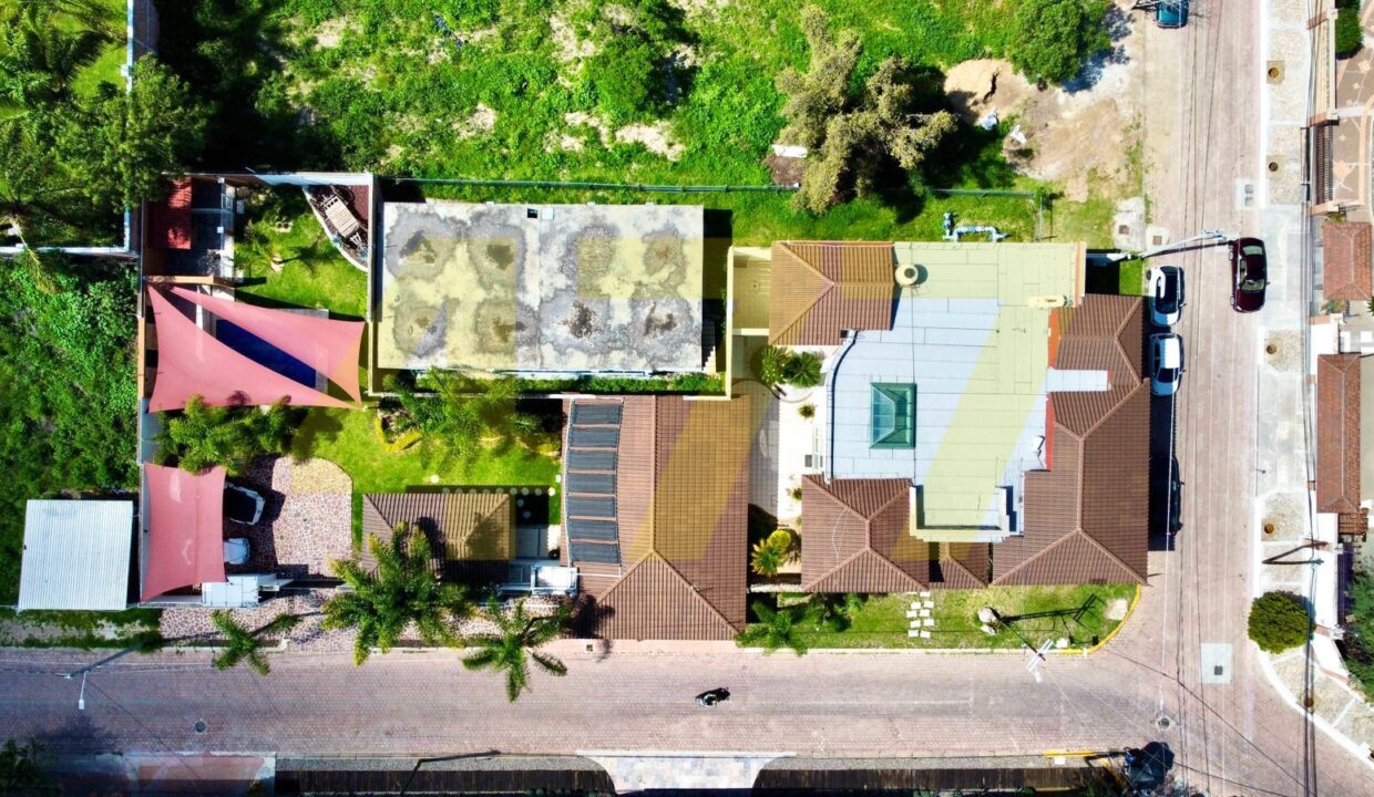 EA5274C5-4277-4D8B-9EDD-31D5B0C73408