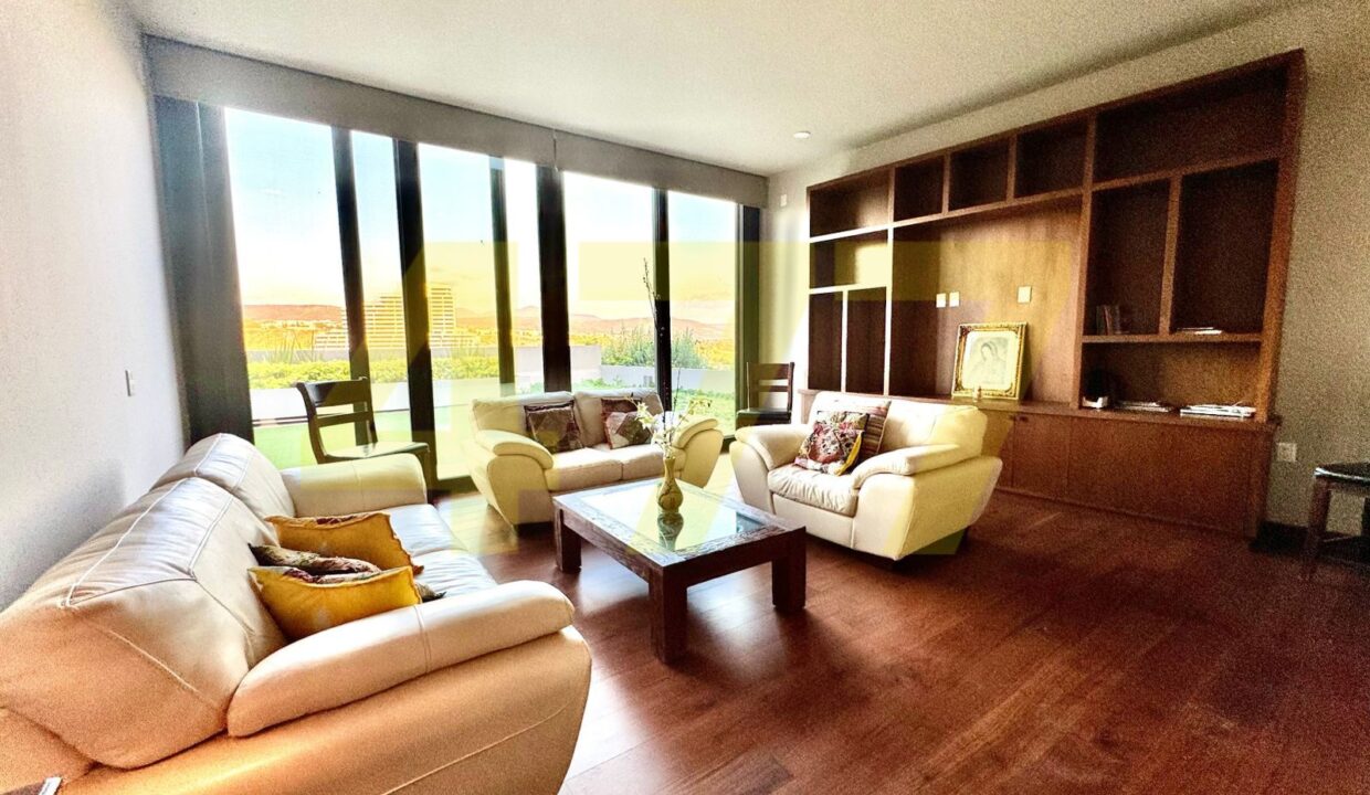 WhatsApp Image 2024-10-16 at 10.18.45 AM (1)