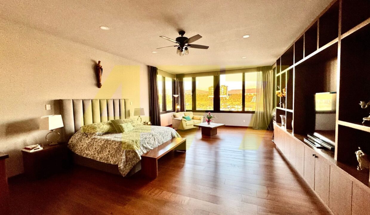 WhatsApp Image 2024-10-16 at 10.18.45 AM