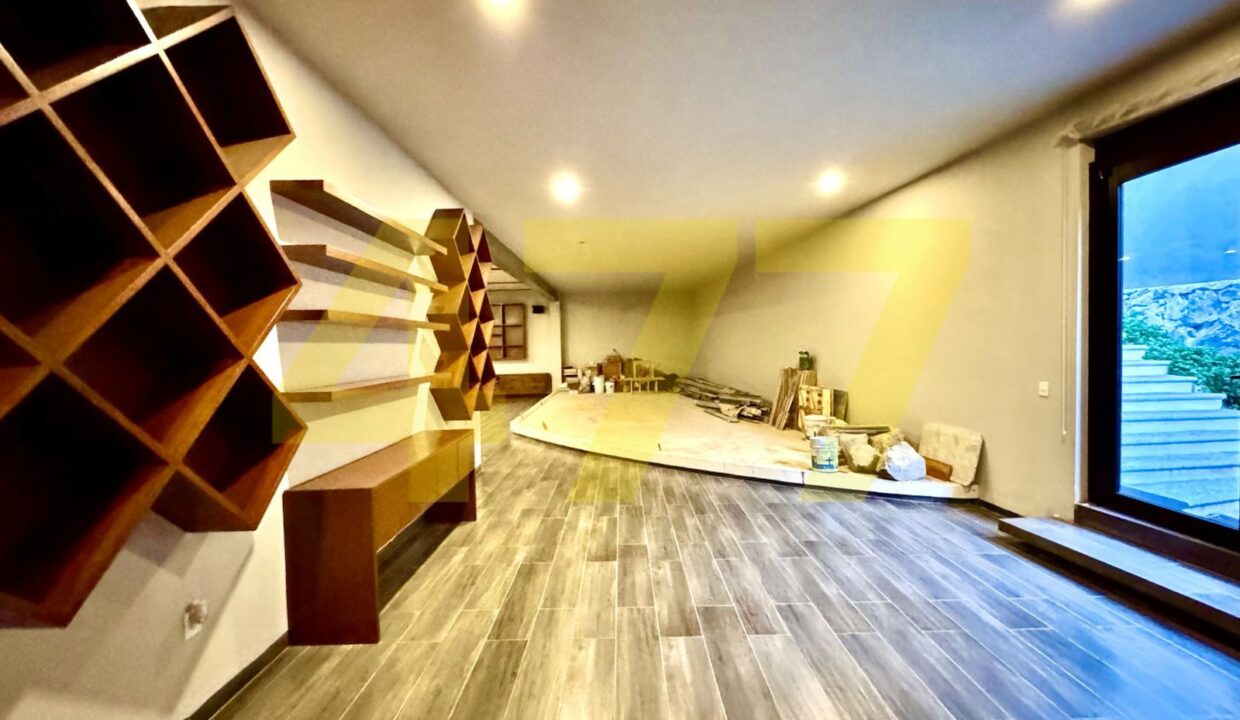 WhatsApp Image 2024-10-16 at 10.18.45 AM (3)