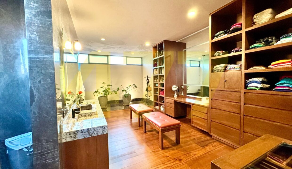 WhatsApp Image 2024-10-16 at 10.18.46 AM