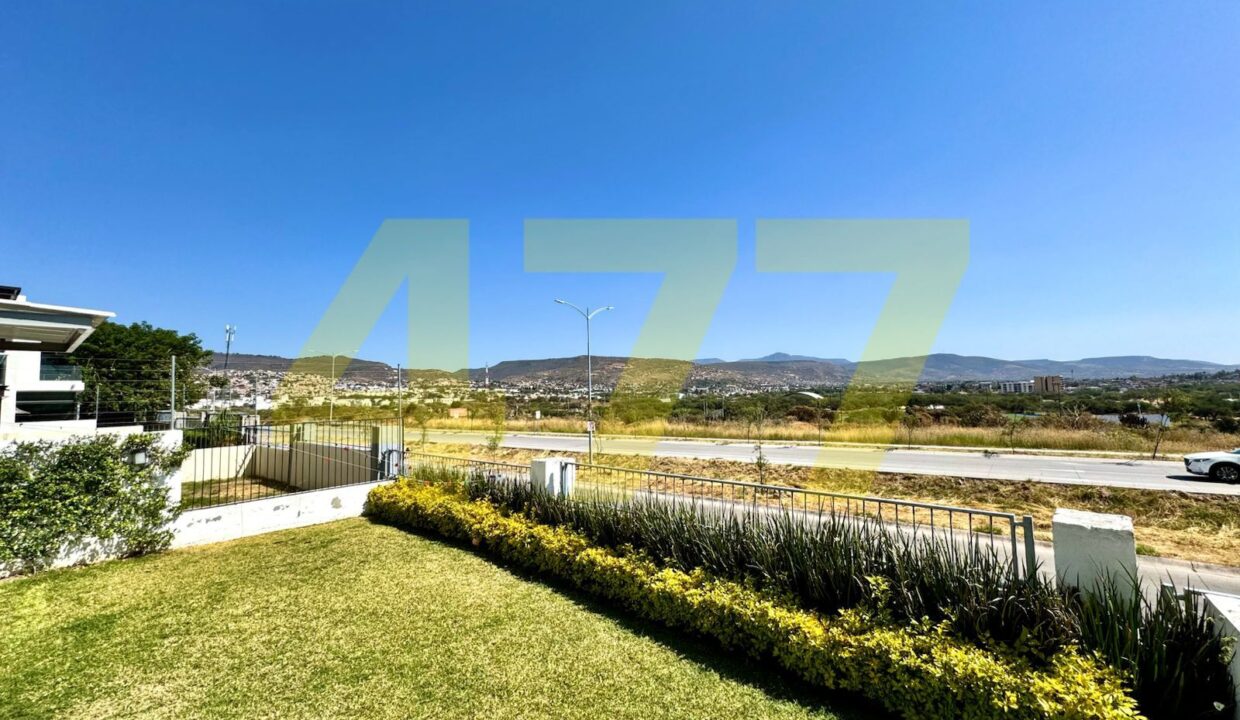 WhatsApp Image 2024-11-12 at 6.10.44 PM (3)