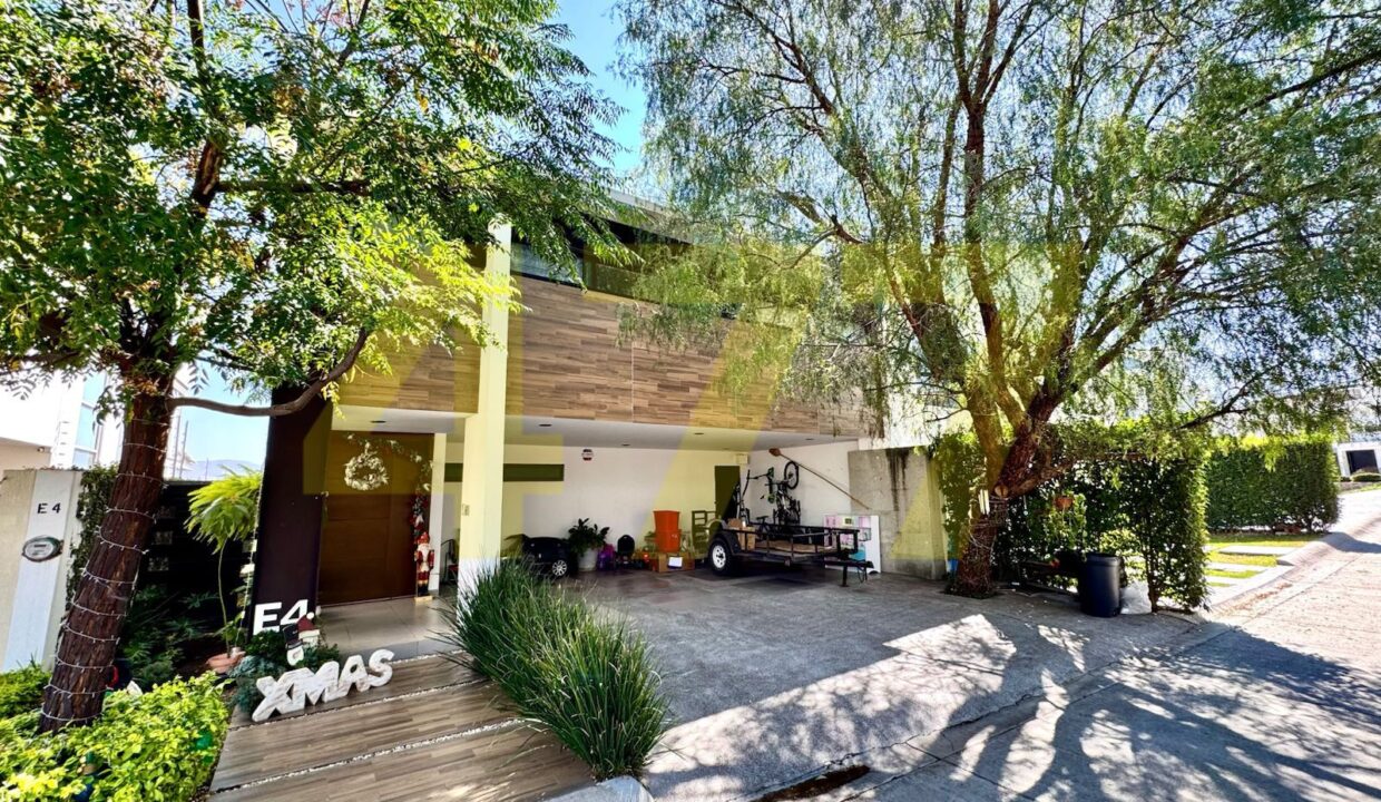 WhatsApp Image 2024-11-12 at 6.10.44 PM (4)