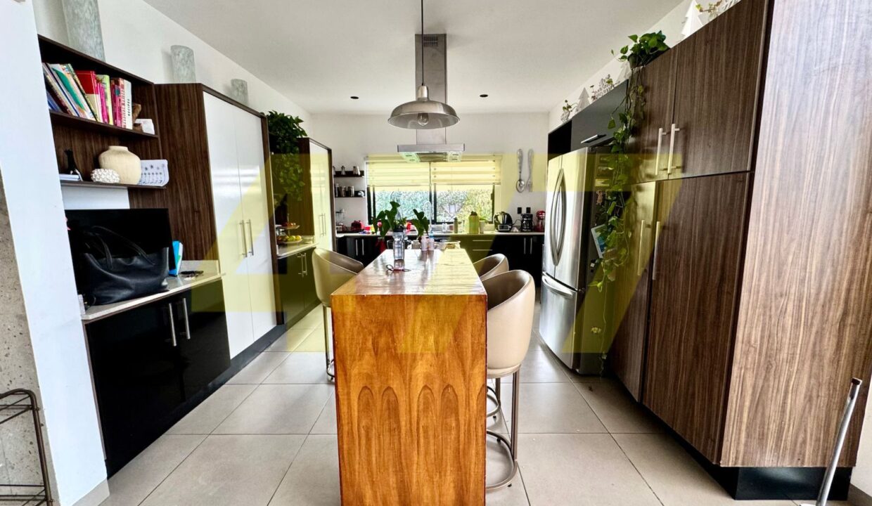 WhatsApp Image 2024-11-12 at 6.10.45 PM