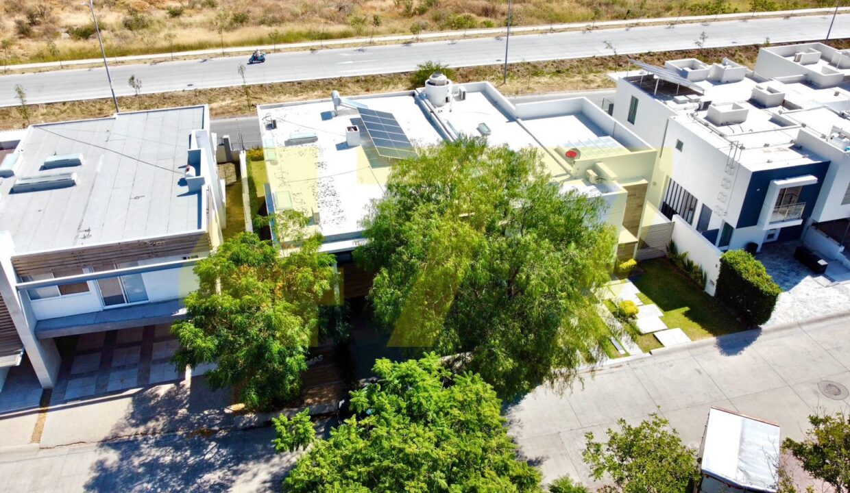 WhatsApp Image 2024-11-12 at 6.10.45 PM (4)