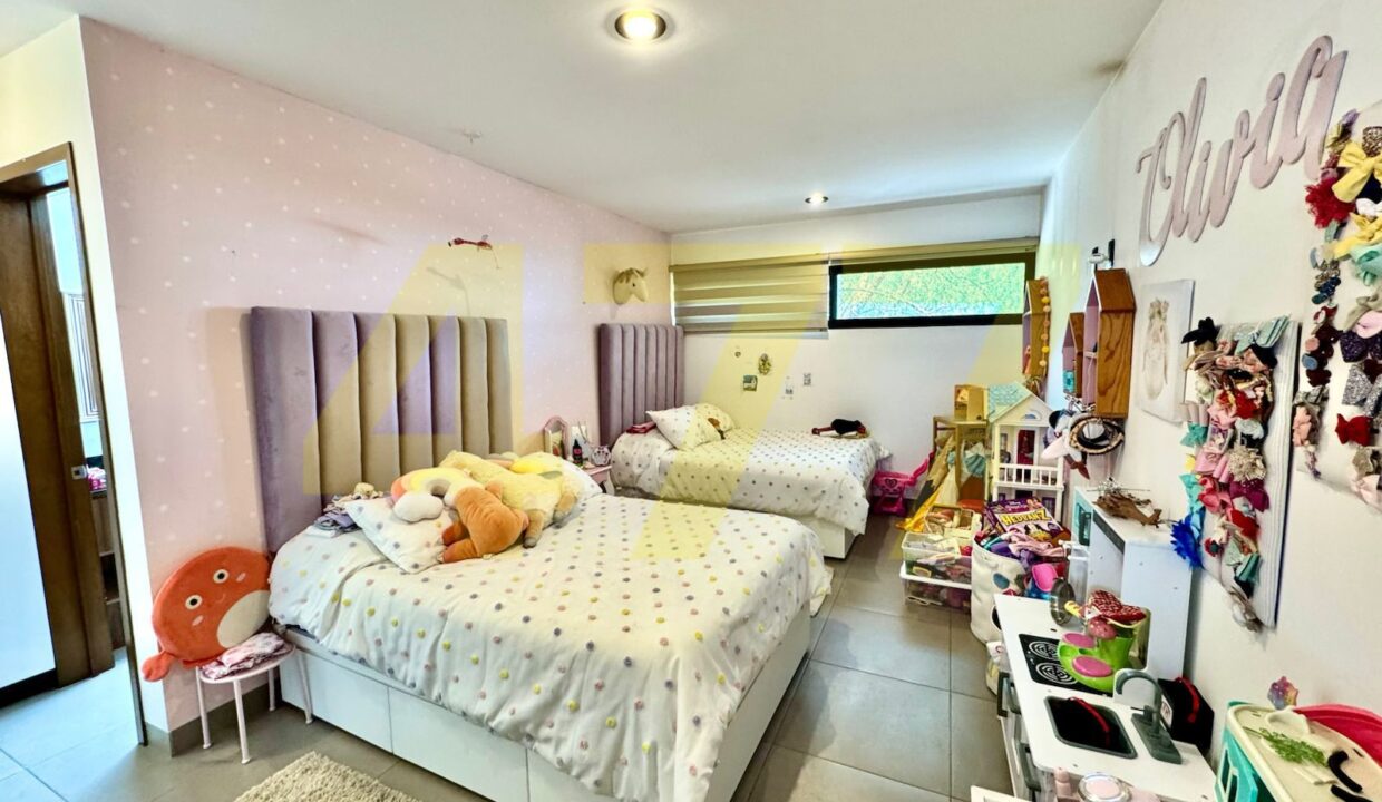 WhatsApp Image 2024-11-12 at 6.10.46 PM