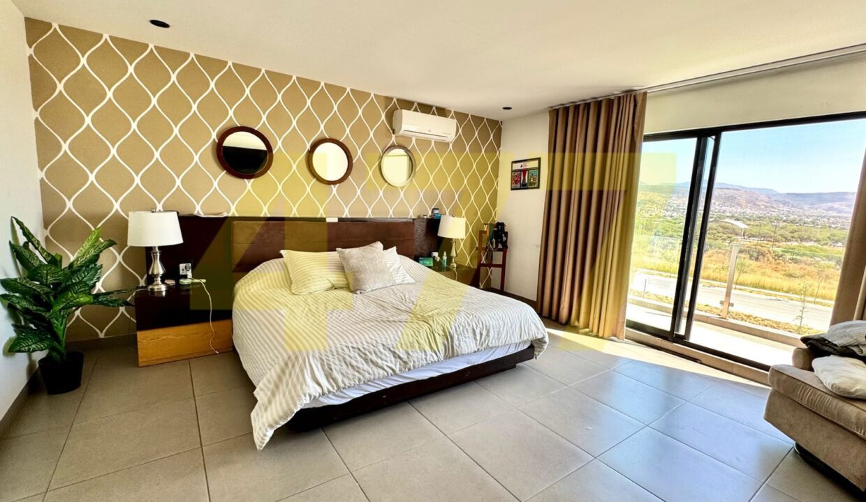 WhatsApp Image 2024-11-12 at 6.10.46 PM (3)