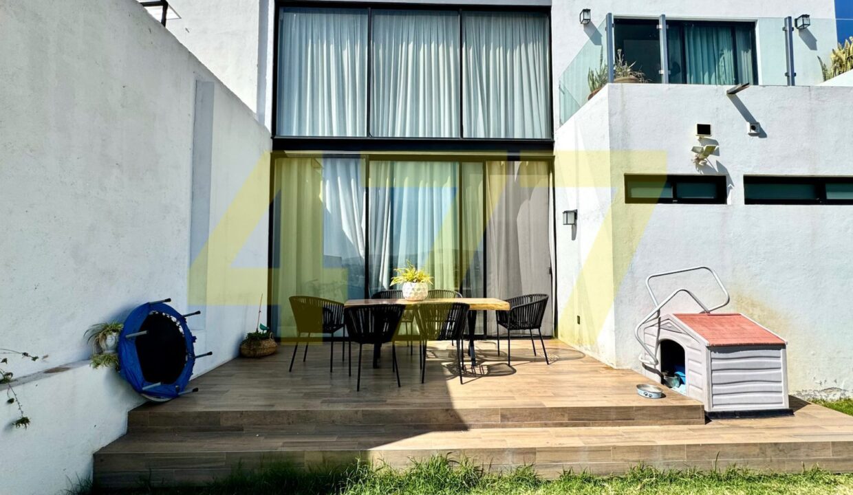 WhatsApp Image 2024-11-12 at 6.10.46 PM (4)