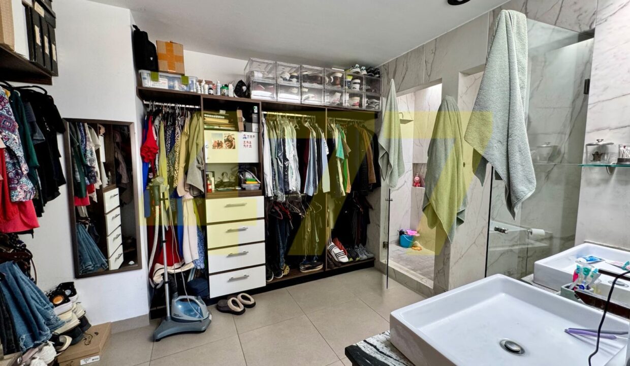 WhatsApp Image 2024-11-12 at 6.10.47 PM (1)