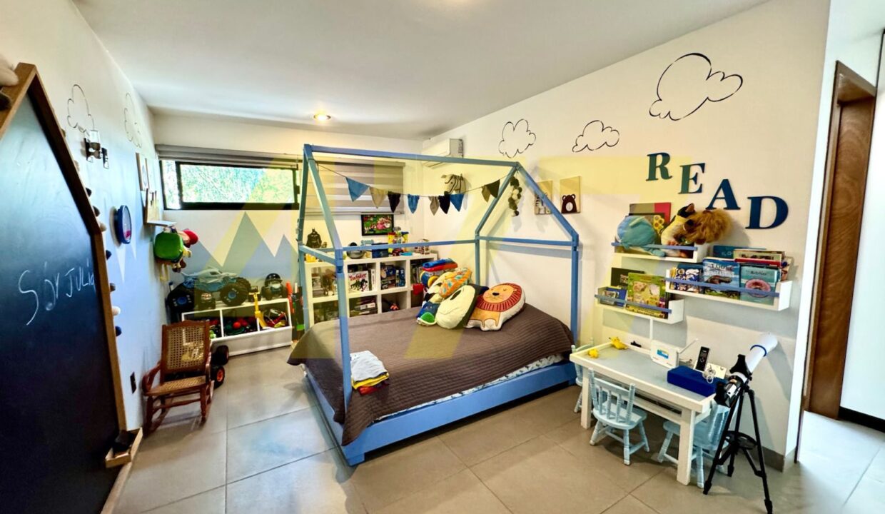 WhatsApp Image 2024-11-12 at 6.10.47 PM (4)