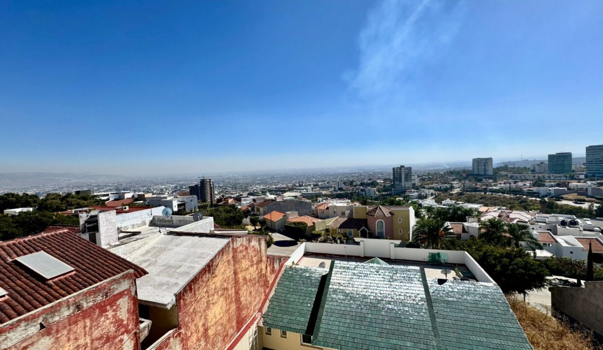 WhatsApp Image 2024-11-29 at 8.27.59 PM (2)