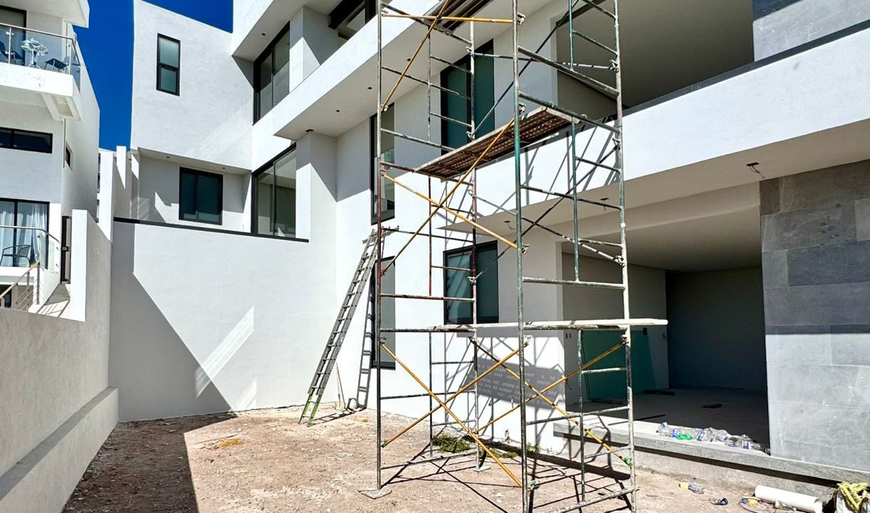 WhatsApp Image 2024-11-29 at 8.28.00 PM (10)