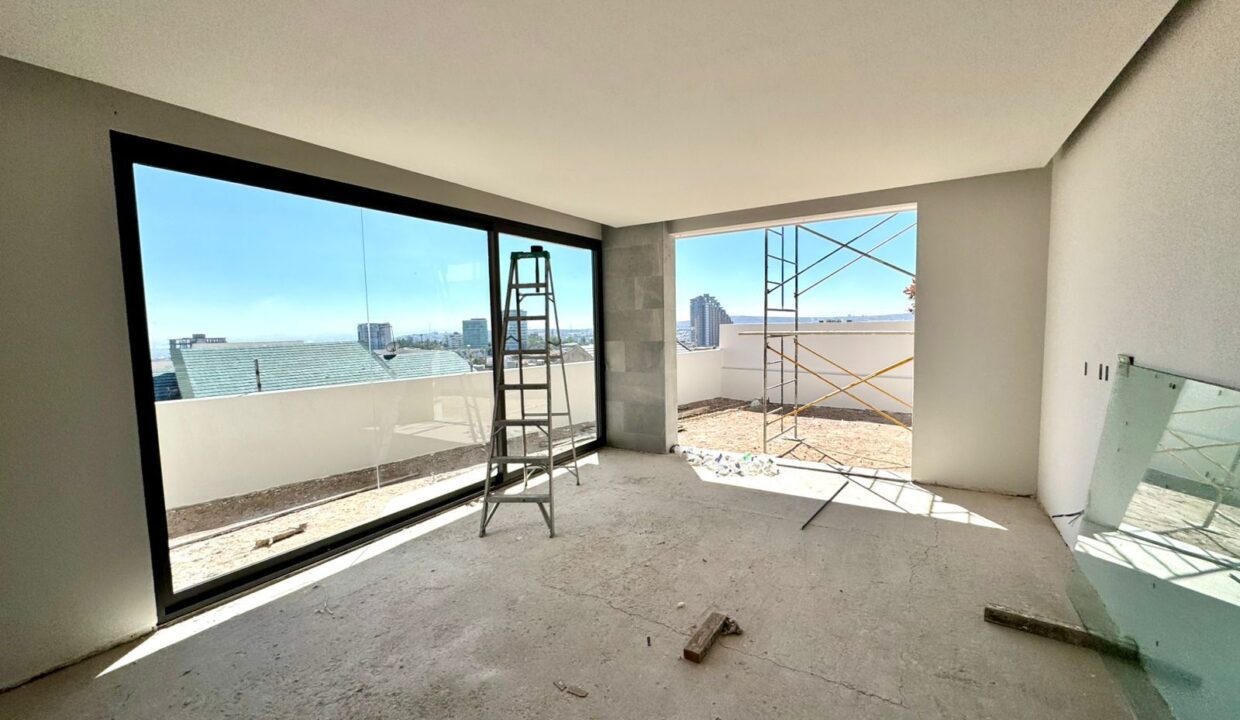 WhatsApp Image 2024-11-29 at 8.28.00 PM (3)