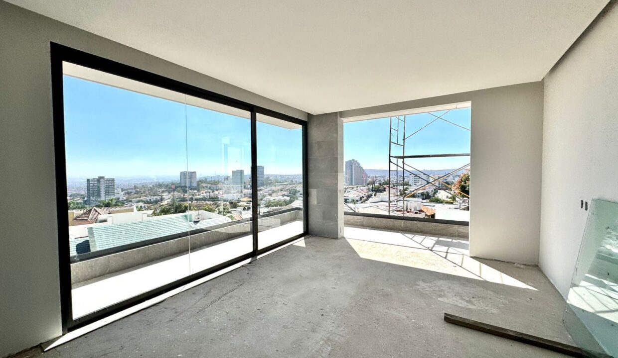 WhatsApp Image 2024-11-29 at 8.28.00 PM (8)