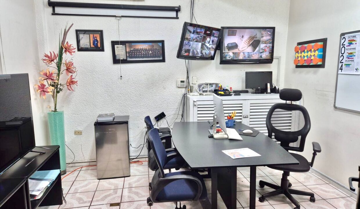 WhatsApp Image 2024-12-19 at 6.17.07 PM