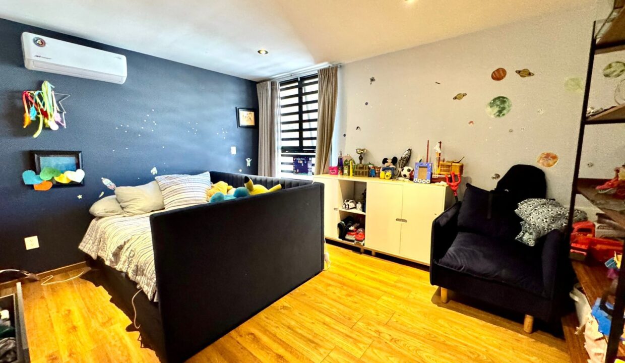 WhatsApp Image 2025-01-31 at 12.47.09 PM