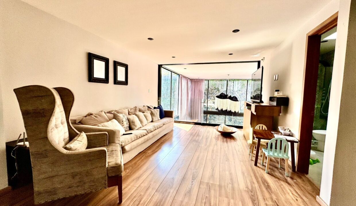 WhatsApp Image 2025-01-31 at 12.47.10 PM (2)