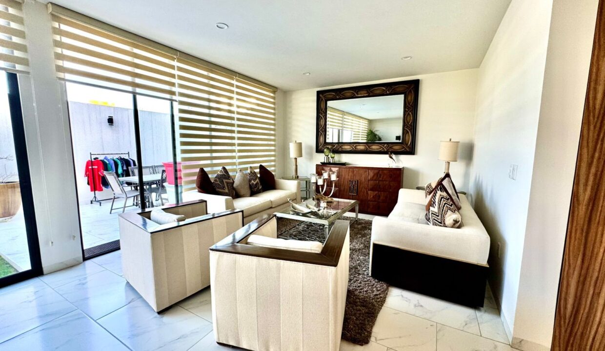 WhatsApp Image 2025-02-07 at 6.47.51 PM (4)