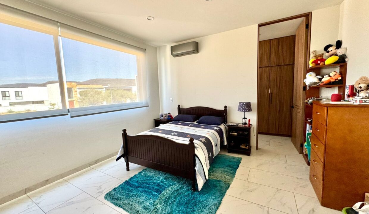 WhatsApp Image 2025-02-07 at 6.47.52 PM (2)