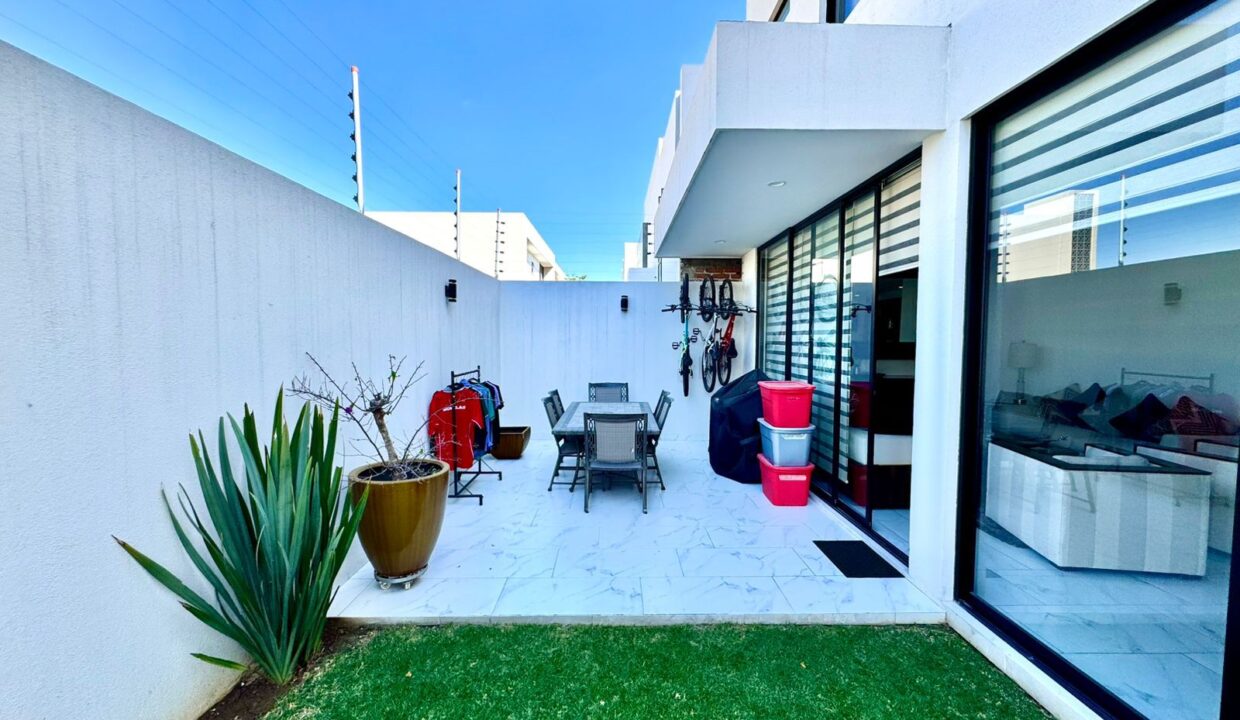 WhatsApp Image 2025-02-07 at 6.47.52 PM (5)