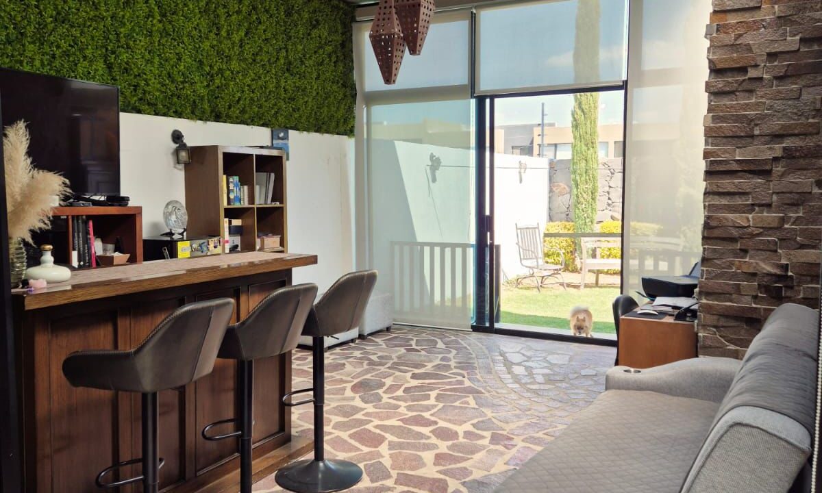 WhatsApp Image 2025-02-12 at 12.44.17 PM (1)