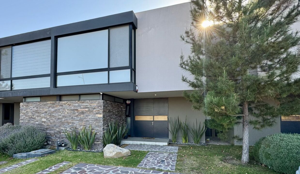 WhatsApp Image 2025-04-11 at 9.00.02 AM