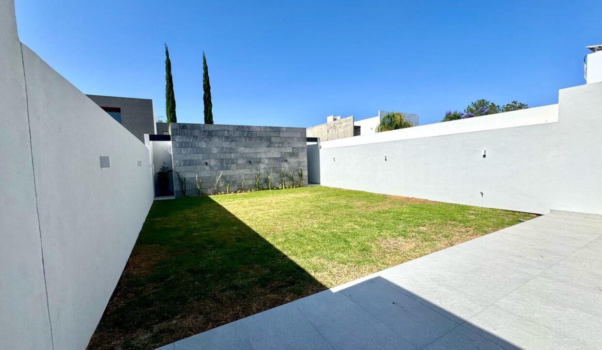 WhatsApp Image 2025-04-14 at 4.20.49 PM