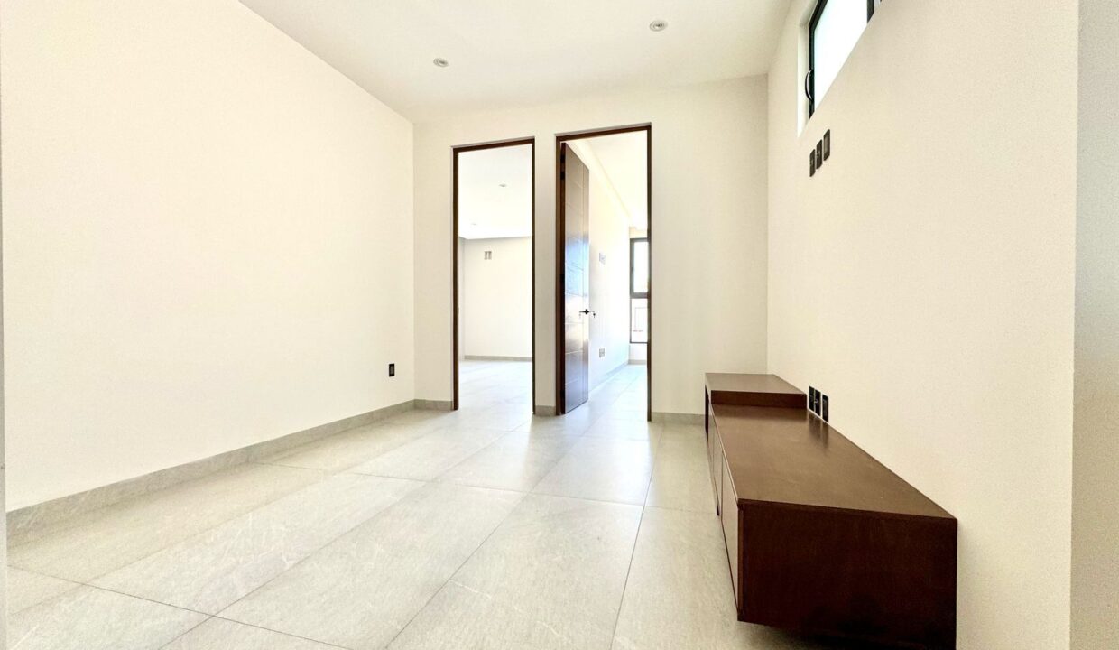 WhatsApp Image 2025-04-14 at 4.20.52 PM (1)