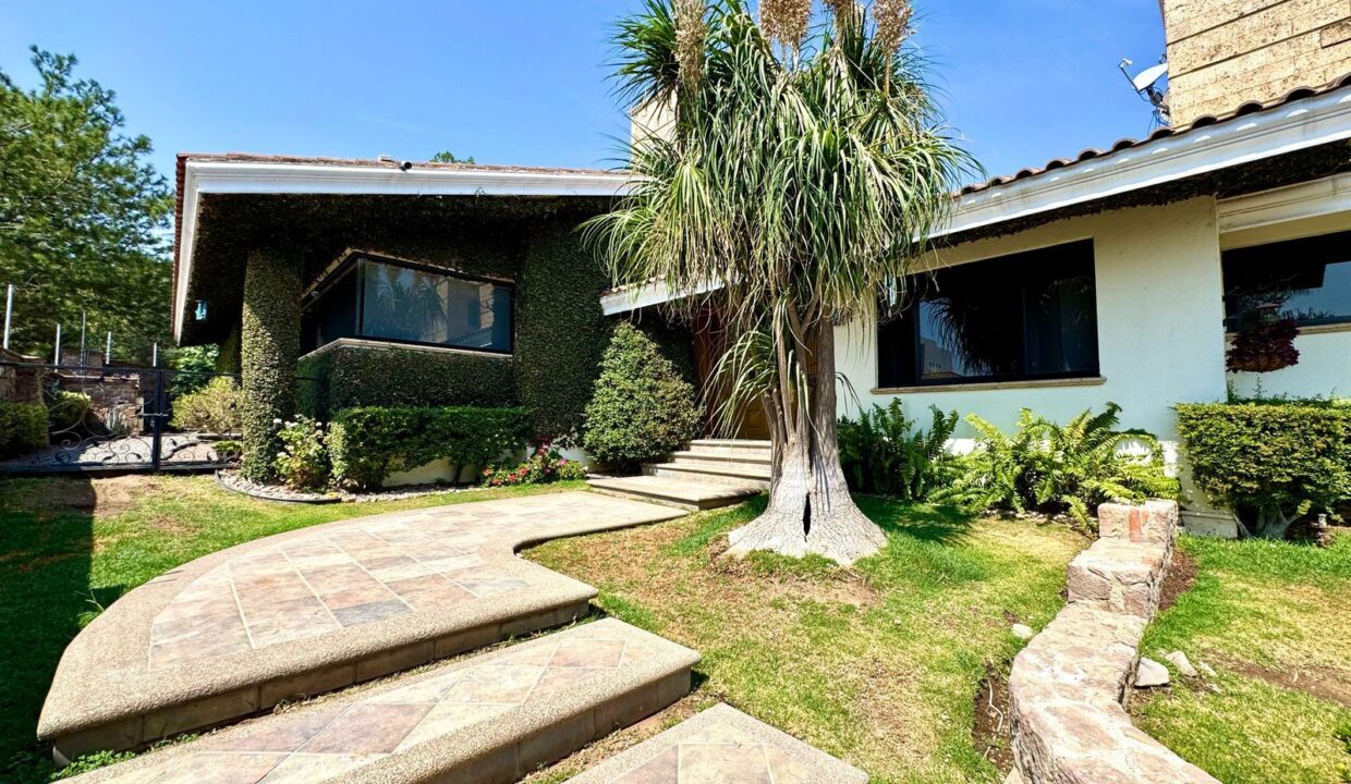 WhatsApp Image 2025-04-29 at 4.30.45 PM (5)