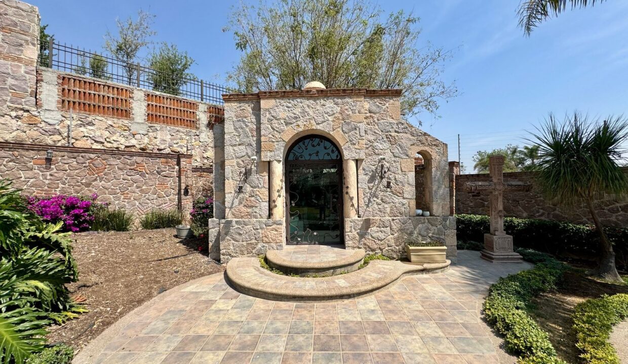 WhatsApp Image 2025-04-29 at 4.30.46 PM (1)