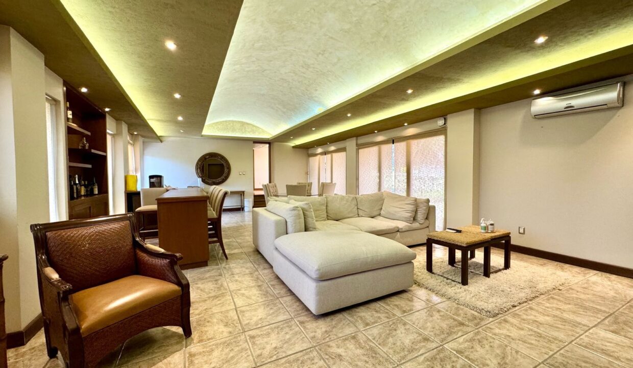 WhatsApp Image 2025-04-29 at 4.30.46 PM (5)