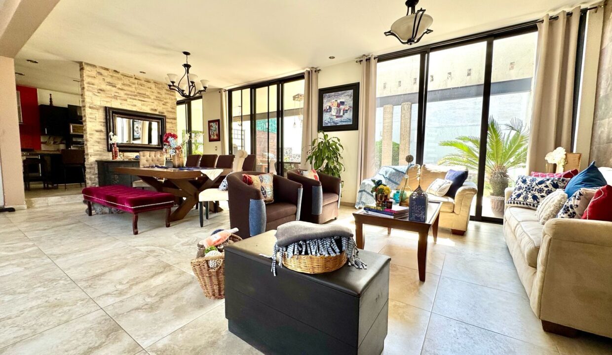 WhatsApp Image 2025-05-02 at 1.30.53 PM