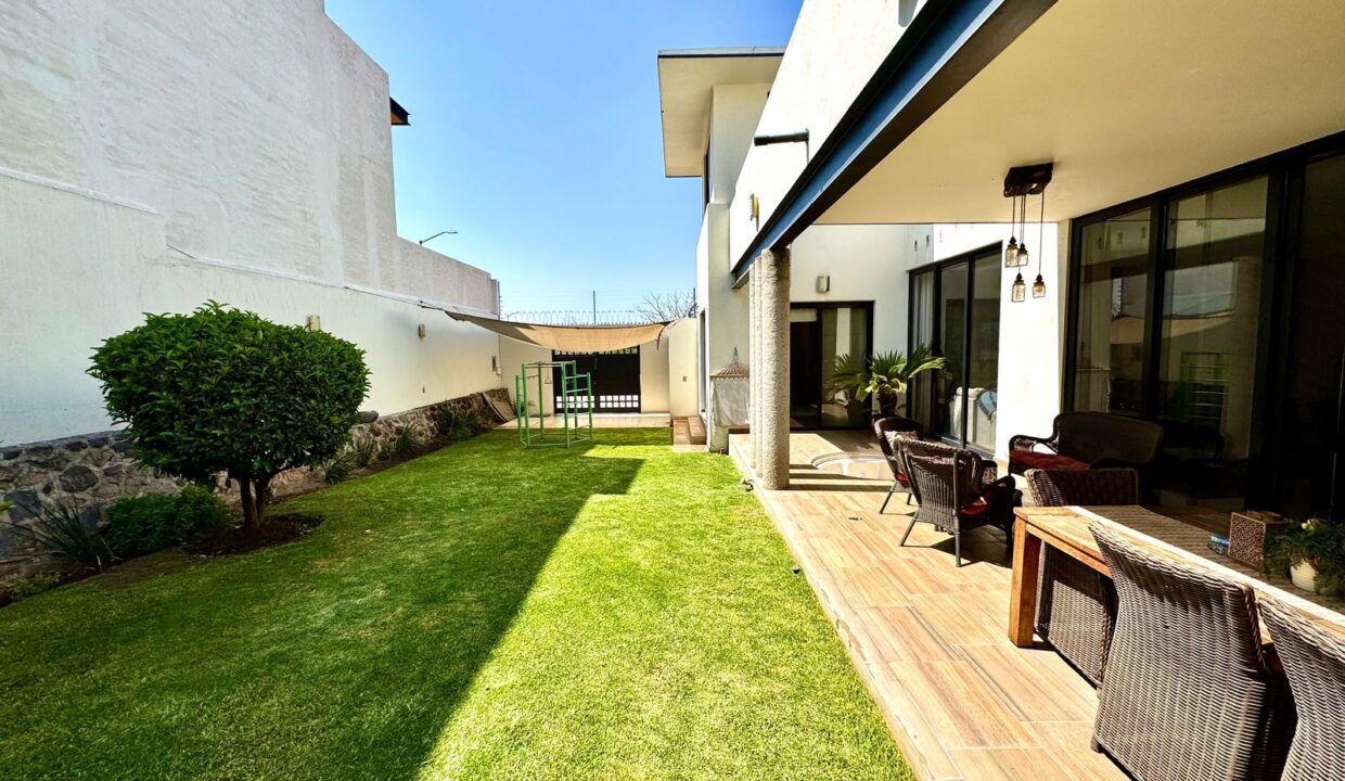 WhatsApp Image 2025-05-02 at 1.30.53 PM (5)