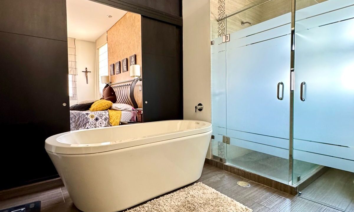 WhatsApp Image 2025-05-02 at 1.30.54 PM (1)