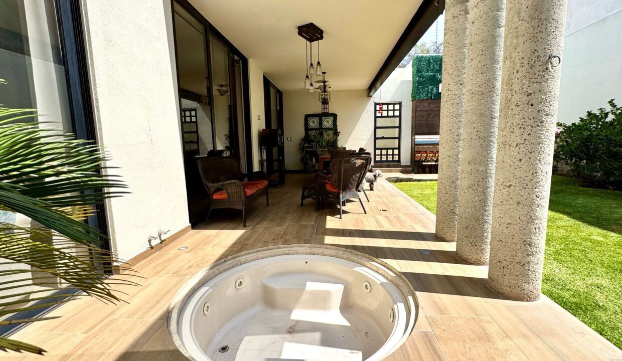 WhatsApp Image 2025-05-02 at 1.30.54 PM (3)