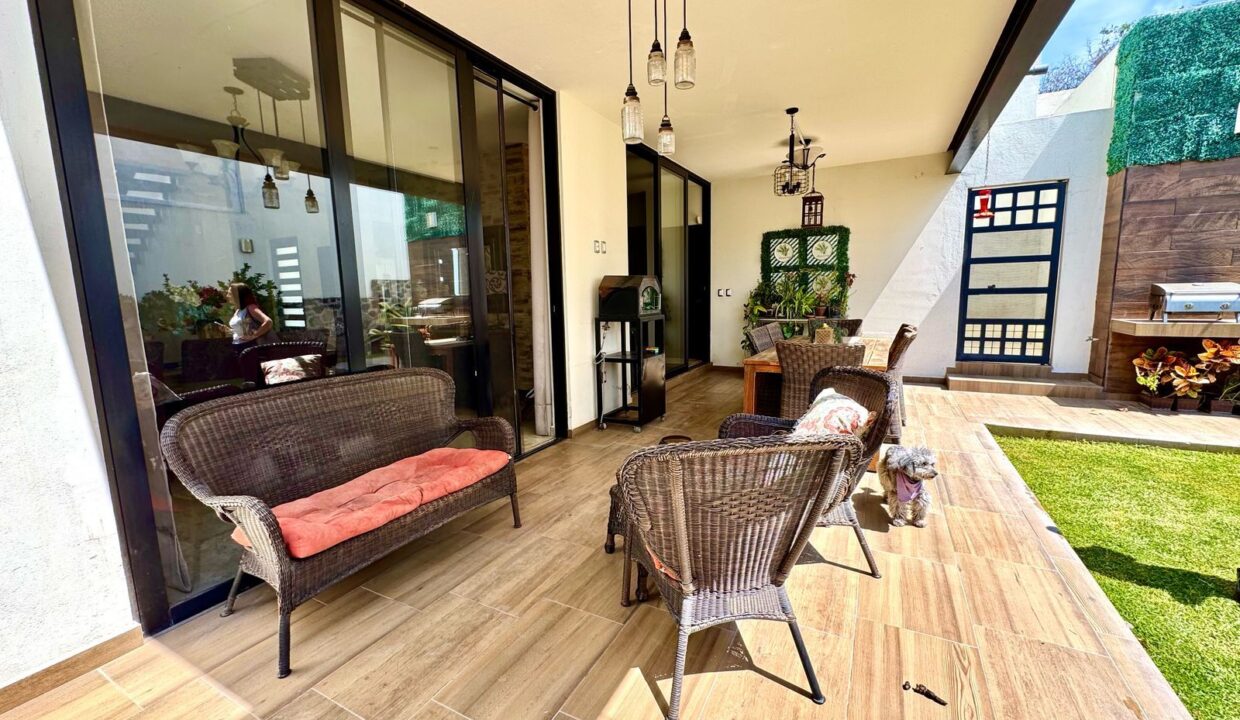 WhatsApp Image 2025-05-02 at 1.30.54 PM (4)