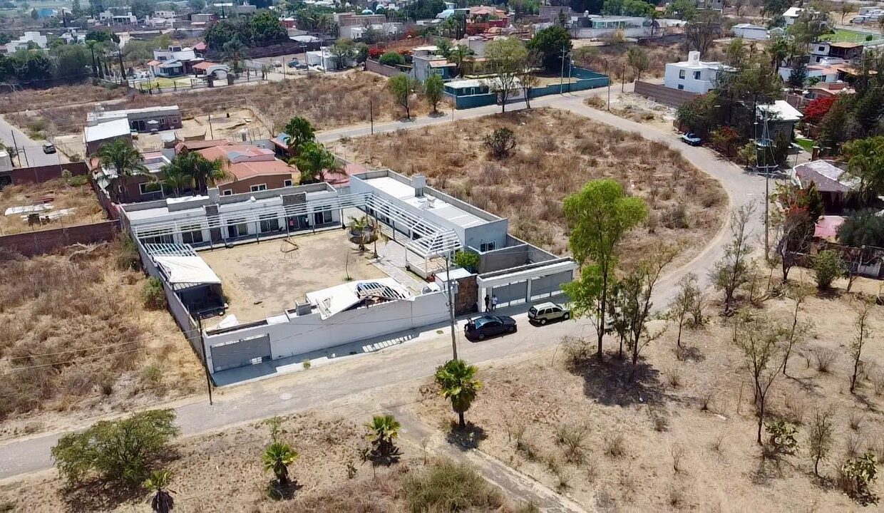 WhatsApp Image 2025-05-23 at 6.30.15 PM (4)