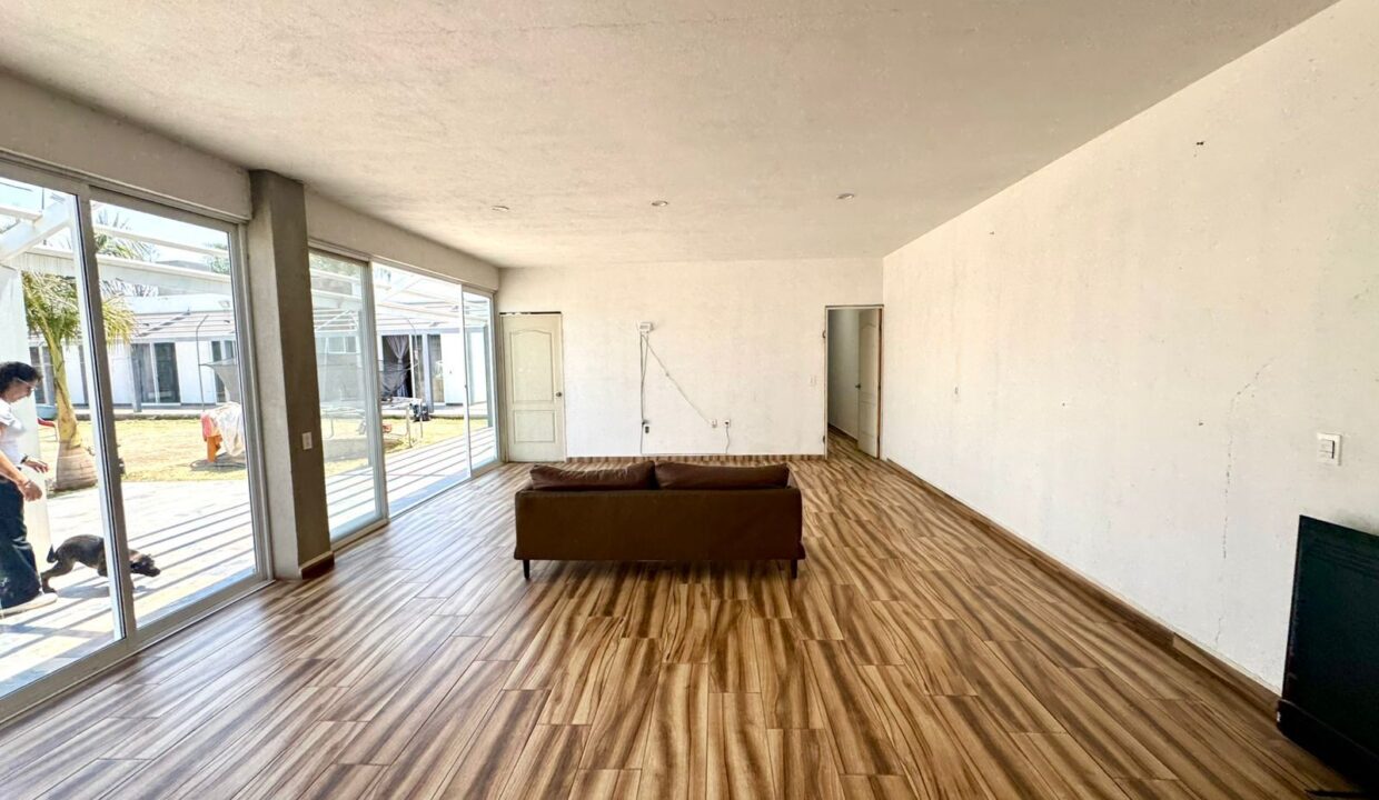 WhatsApp Image 2025-05-23 at 6.30.16 PM (3)