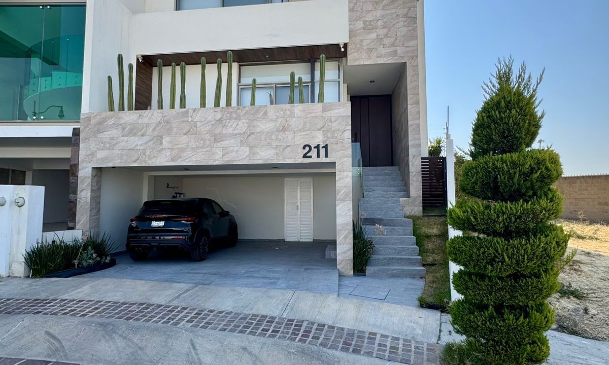 WhatsApp Image 2025-07-24 at 5.49.56 PM (1)