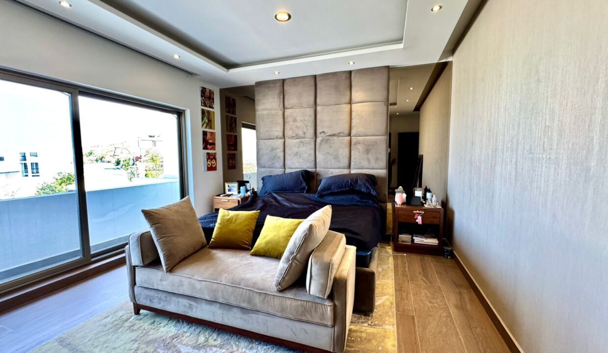 WhatsApp Image 2025-07-24 at 5.50.06 PM (6)