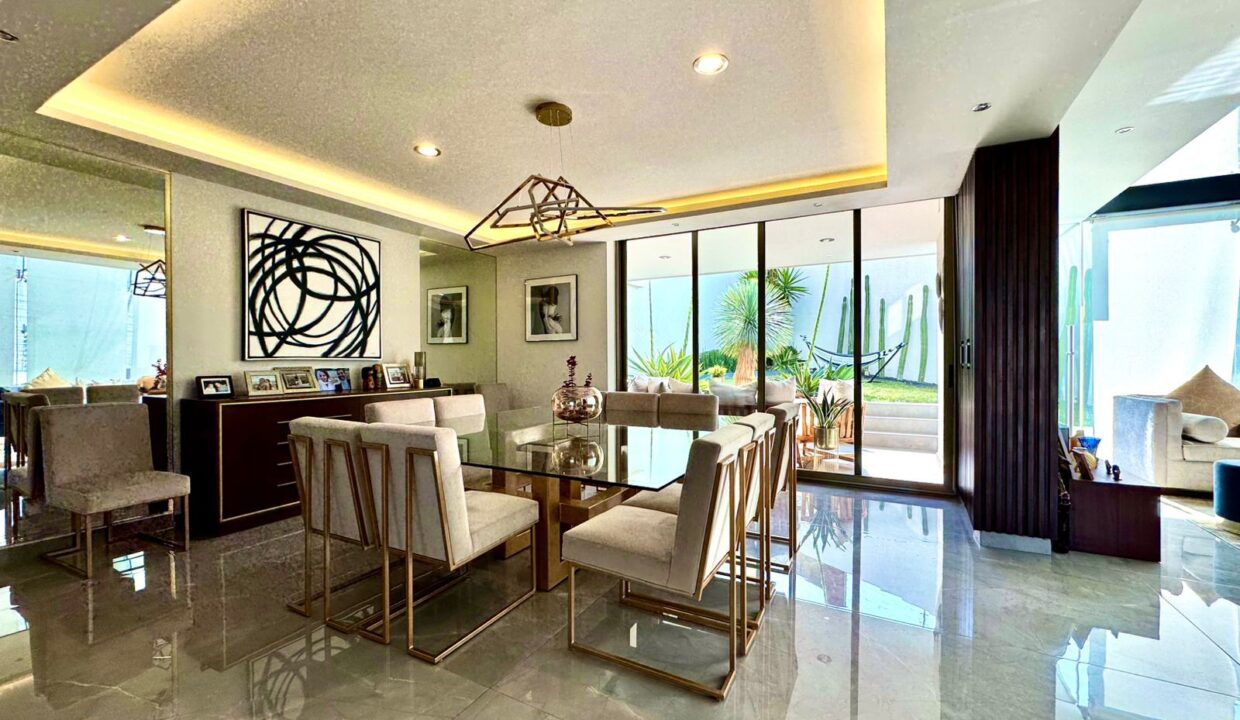 WhatsApp Image 2025-07-24 at 5.50.06 PM (8)