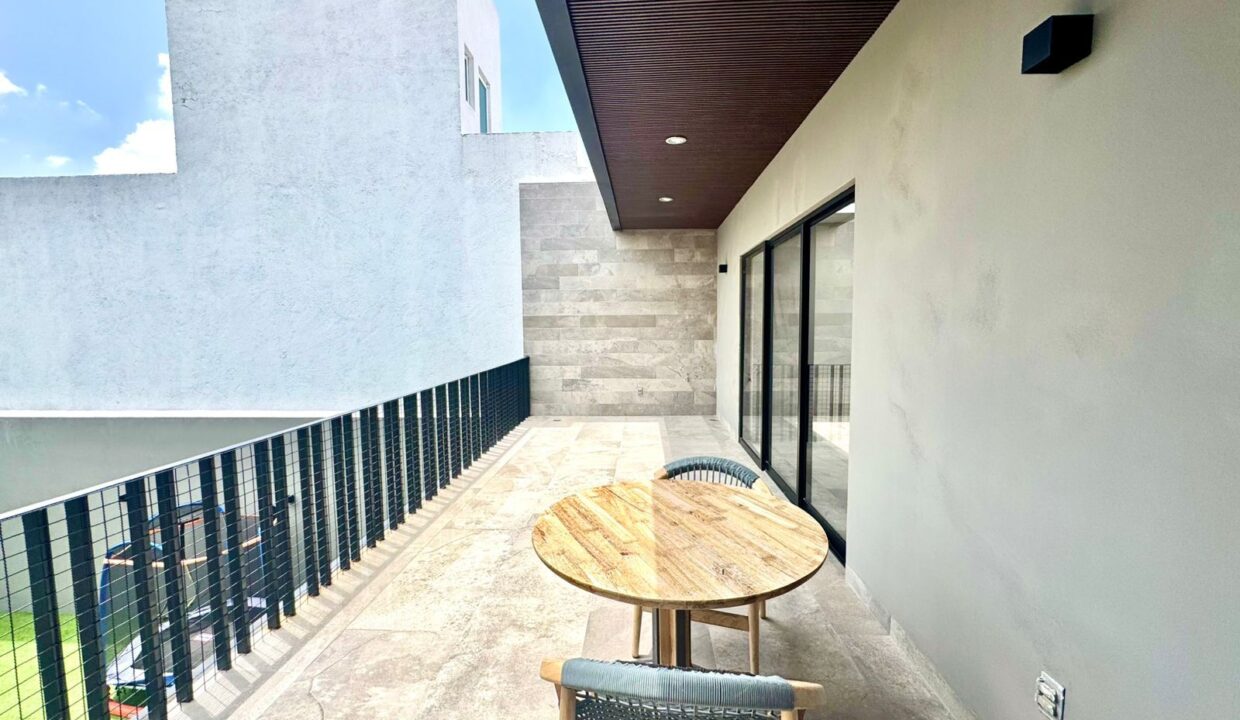 WhatsApp Image 2025-09-01 at 9.26.13 PM (7)