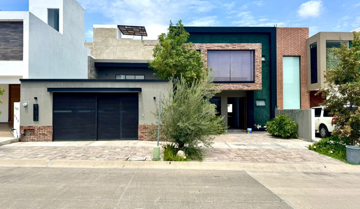 WhatsApp Image 2025-09-01 at 9.26.14 PM (2)