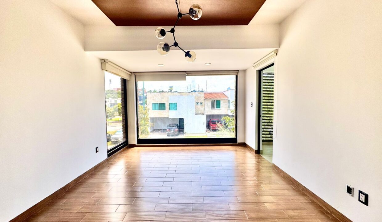 WhatsApp Image 2025-09-01 at 9.26.14 PM (6)