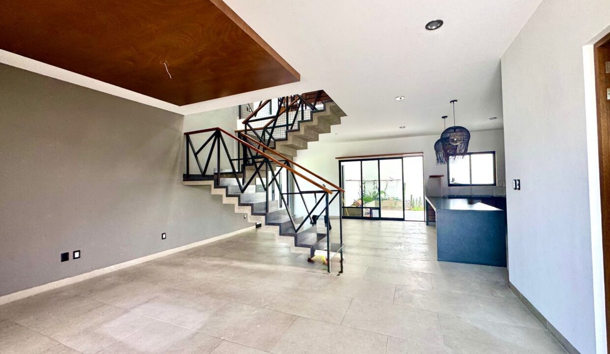 WhatsApp Image 2025-09-01 at 9.26.16 PM (1)