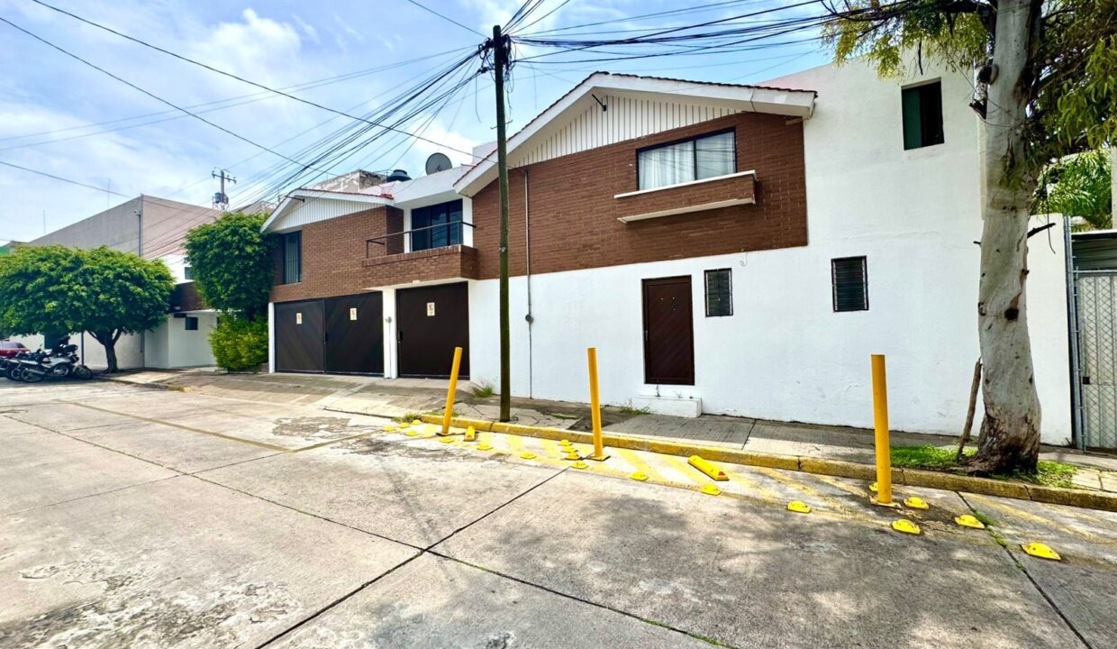 WhatsApp Image 2025-09-02 at 7.57.31 PM (4)