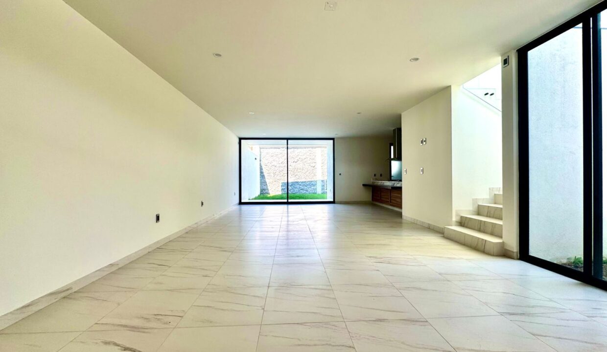 WhatsApp Image 2025-10-20 at 8.18.33 PM (5)