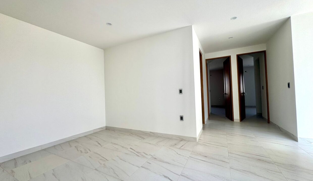 WhatsApp Image 2025-10-20 at 8.18.34 PM (1)